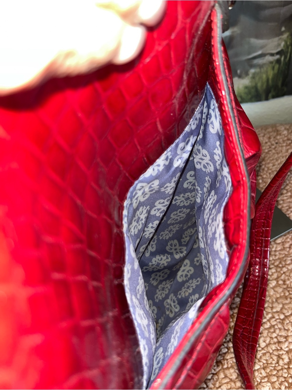 Kathy Van Zeeland Red Faux Crocodile Leather Shoulder Bag - Picture 9 of 11